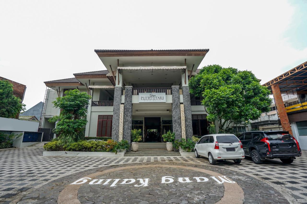 Oyo 282 Putri Utari Residence 말랑 외부 사진