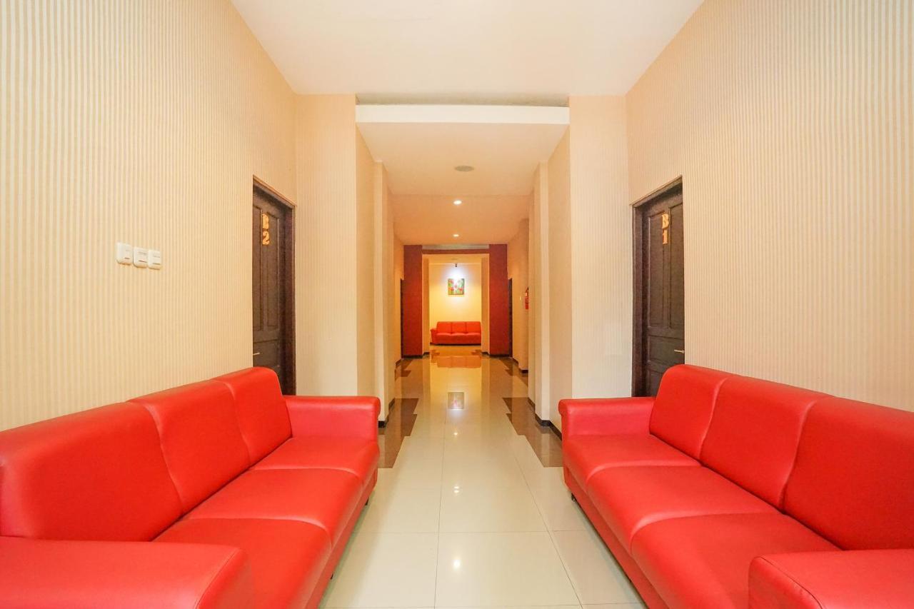Oyo 282 Putri Utari Residence 말랑 외부 사진