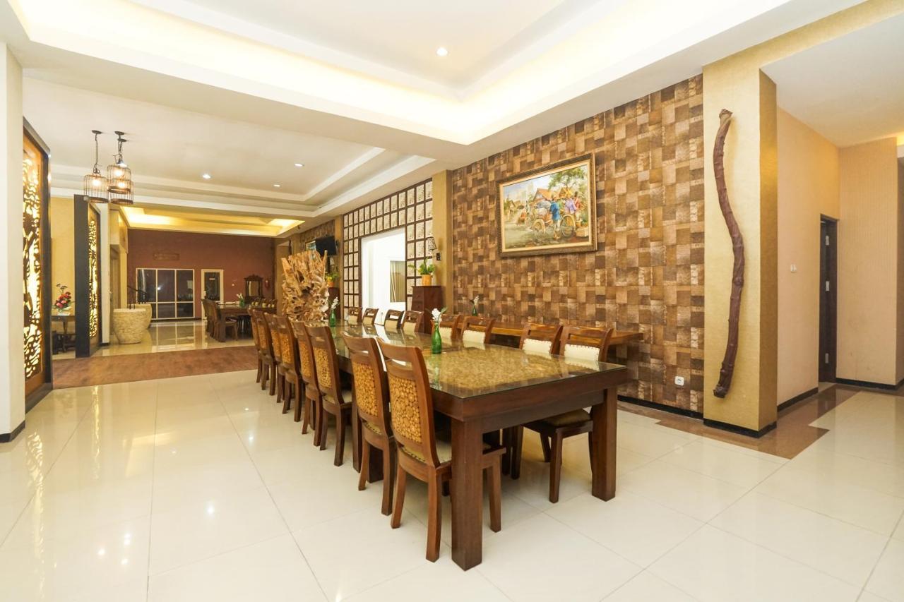 Oyo 282 Putri Utari Residence 말랑 외부 사진