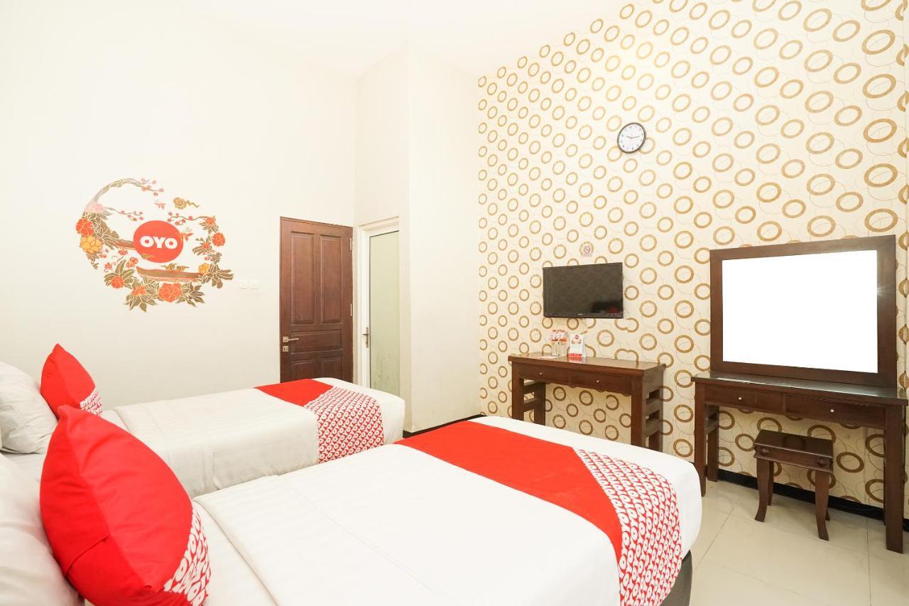 Oyo 282 Putri Utari Residence 말랑 외부 사진