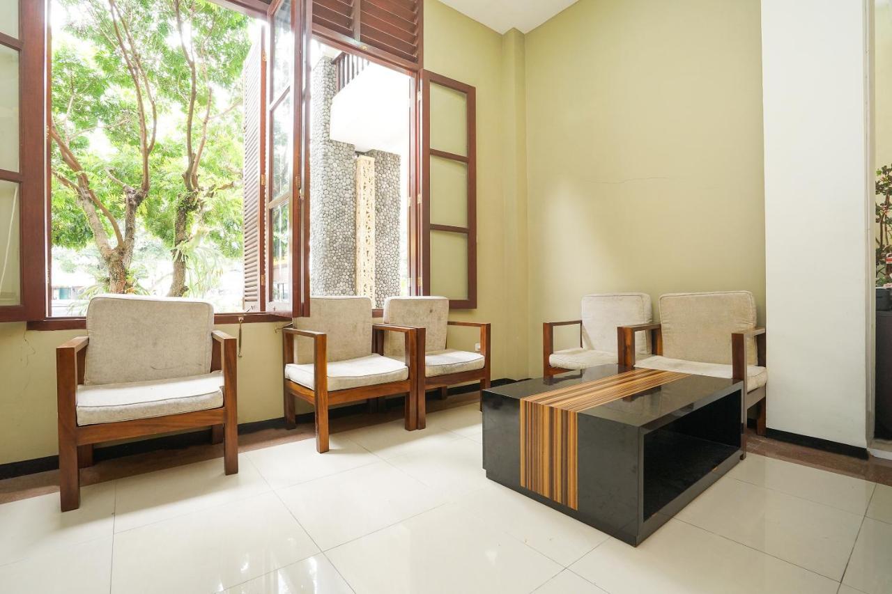 Oyo 282 Putri Utari Residence 말랑 외부 사진